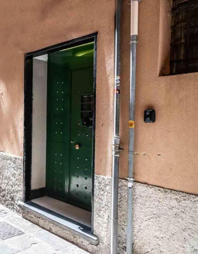 ジェノヴァA Mae Riva - La Tua Casa Al Porto Anticoアパートメント エクステリア 写真