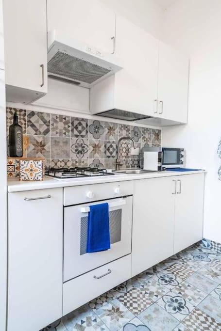 ジェノヴァA Mae Riva - La Tua Casa Al Porto Anticoアパートメント エクステリア 写真